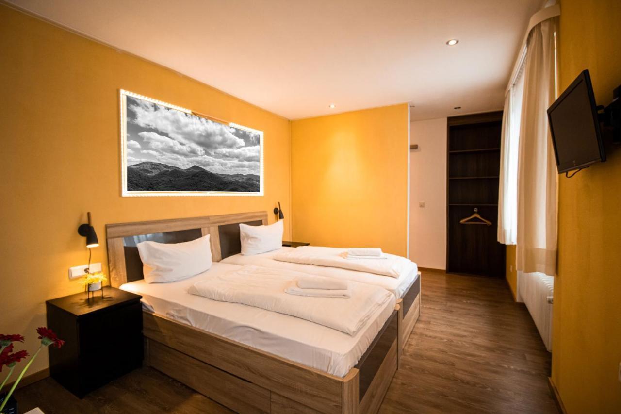 Hotel Stadtschaenke Вальсроде Экстерьер фото
